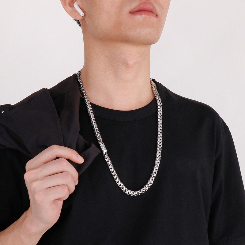 Futurist Choker Chain Necklace