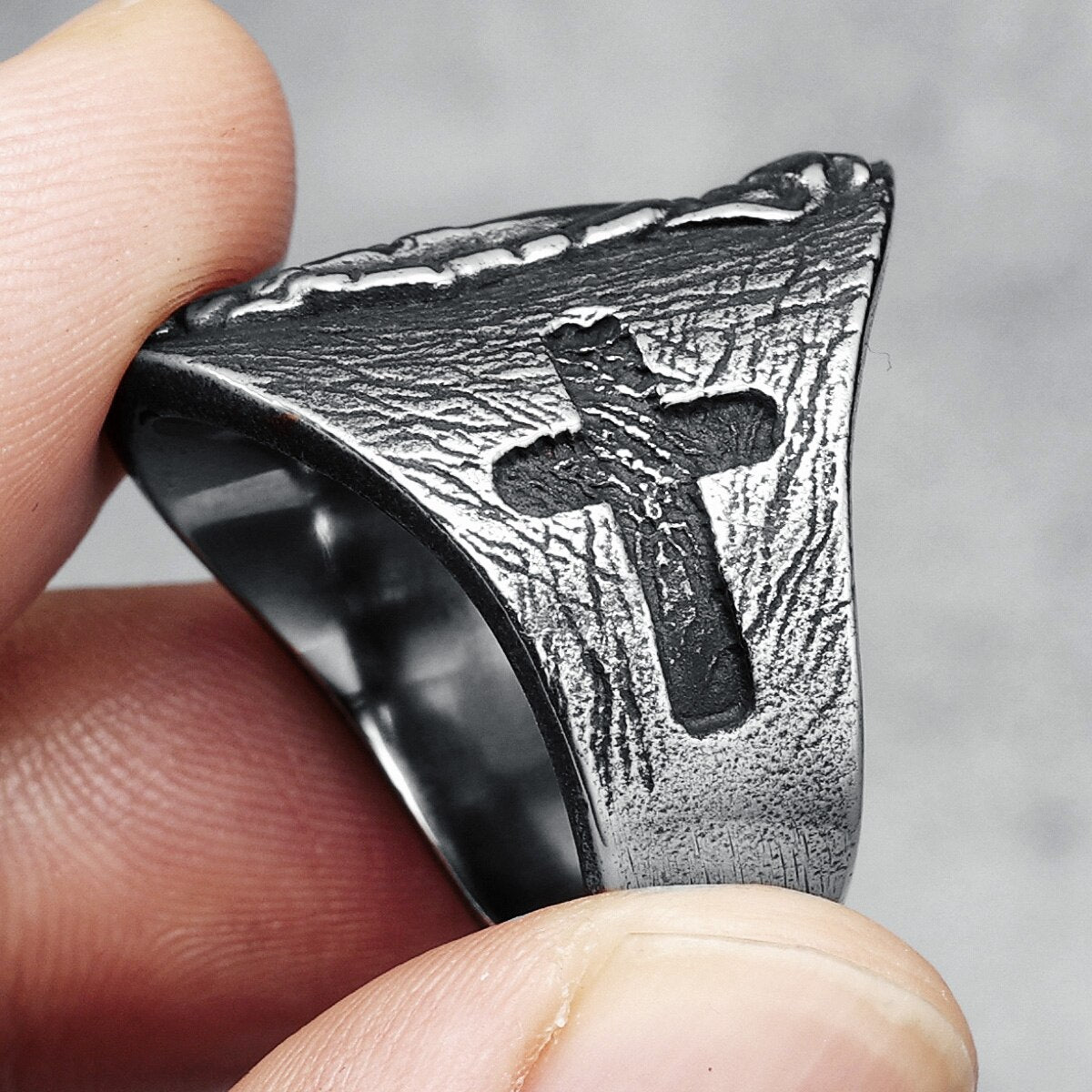 Carved Pray Ring