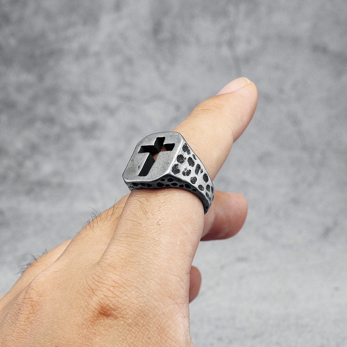 Hollow Hammered Cross Ring