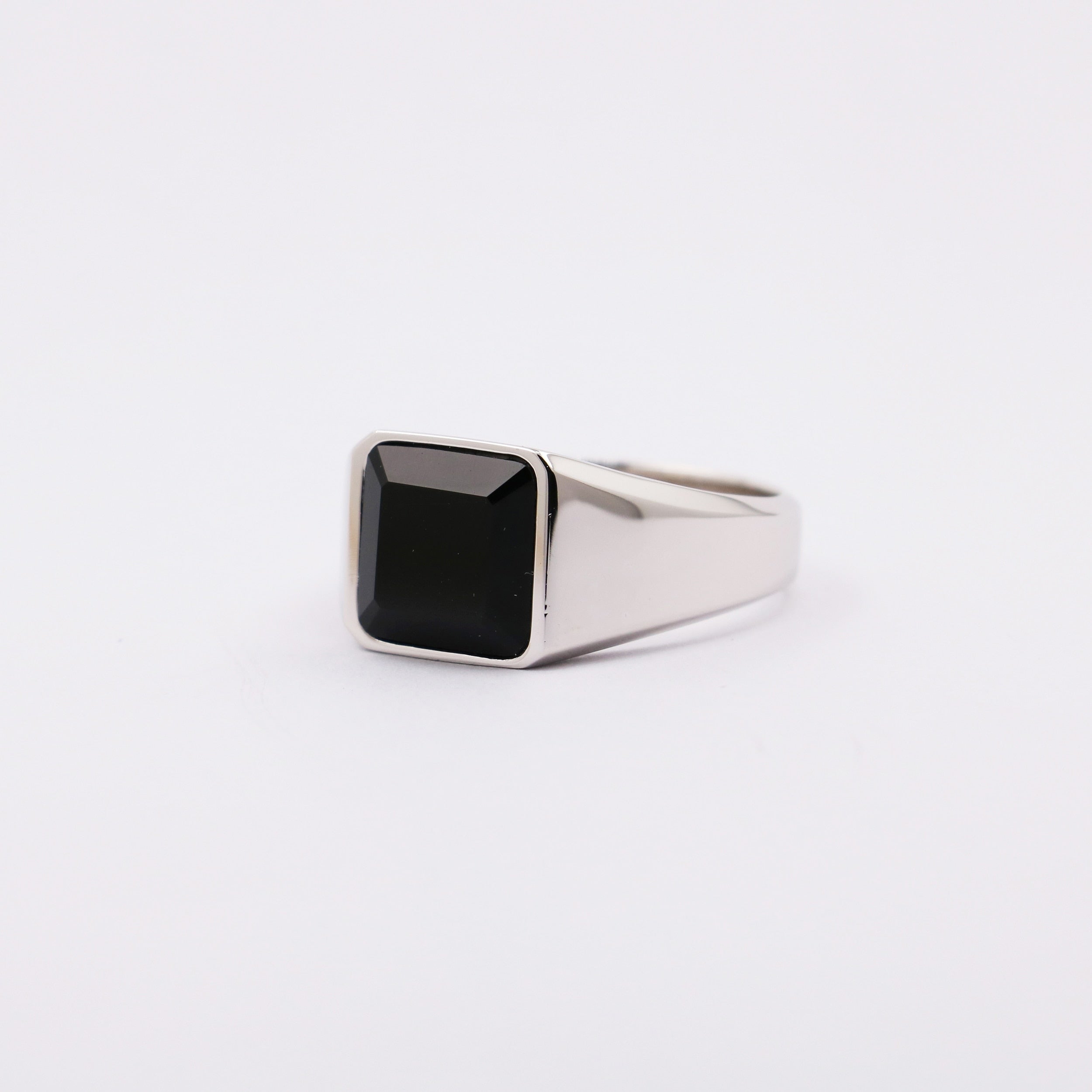 Onyx Horizon Ring